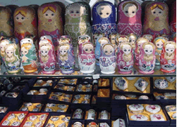 Yaxiu market fun stuff