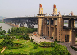 Nanjing Yangtze River Bridge