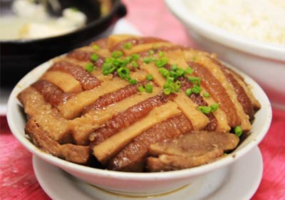 Lipu Taro Root with Streaky Pork