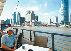 Cruise on Huangpu River