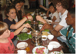 Gathering together to enjoy the Chinese hot pot